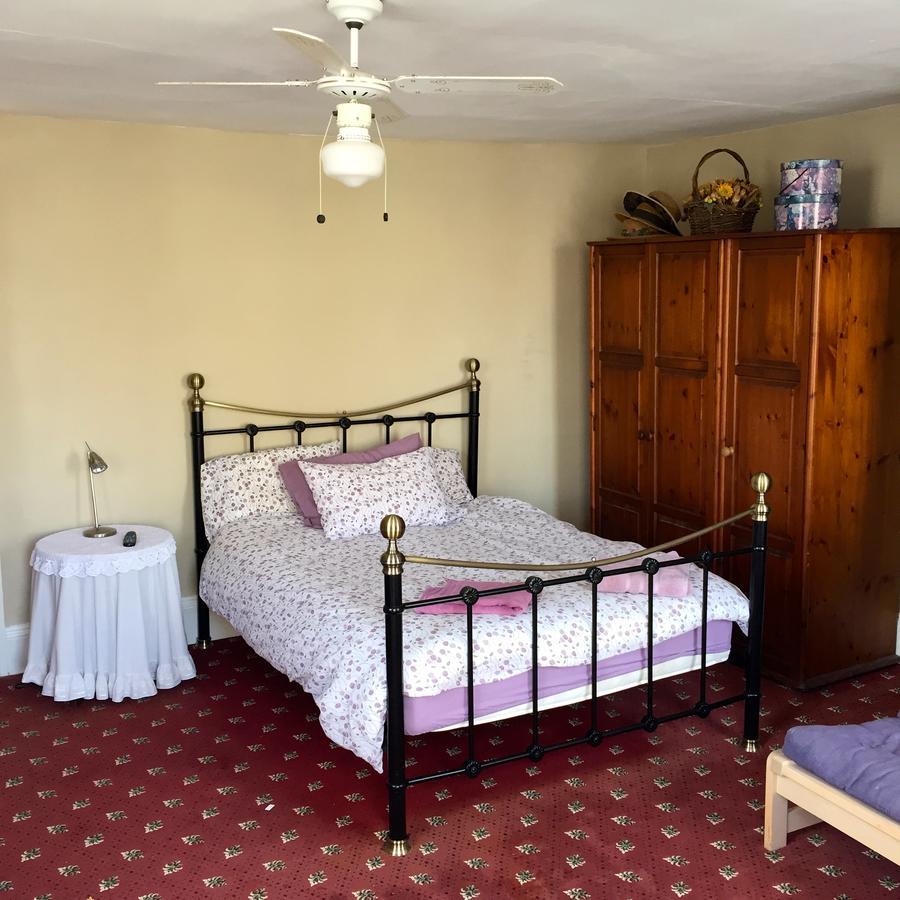 The Bell Inn Cheltenham Luaran gambar